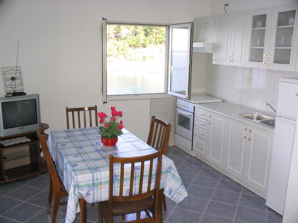 Apartments Gugic Prigradica Habitación foto